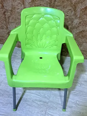 كراسي بلاستك من النوع الاصلي