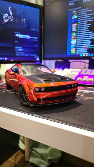 مجسم دودج تشالنجر هيلكات 2021 Widebody مقياس 1:18 من Solido