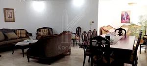 شقة مميزة للبيع في الصويفية