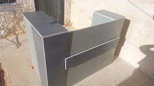 مكتب استقبال بحالة ممتازة