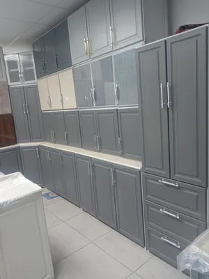 New Kitchen Cabinets 8 pic.. 5 mitter 70 Cm..up and down total Eight pic...