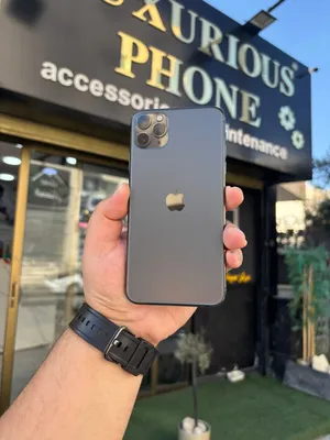 iPhone 11 Pro Max 512 GB battery100% مستبدله بطاريه اصليه شرق اوسط