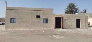 منزل عربي مطل على البحر وخط الباطنه الساحلي للبيع