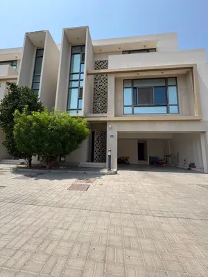 Lagoon villa For Sale in Dar al Zain in al Seeb/لاجون فيلا للبيع في دار الزين في السيب