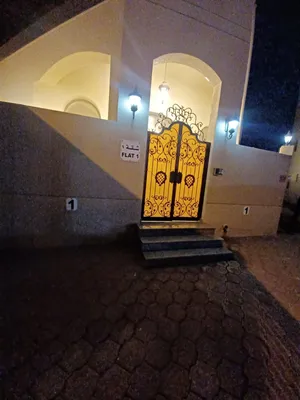 للايجار دور ارضي مدخل خاص 4 غرف نوم بالمنقف قطعه 1