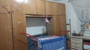 غرفة نوم خشب متين ارو 4 قطع لقطة للبيع