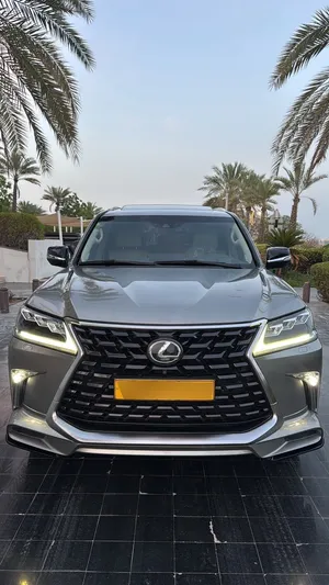 لكزس LX 570 2021. خليجي