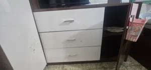 كنتورمع ميز تواليت