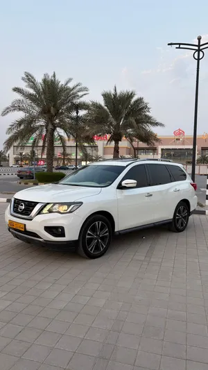 Used Nissan Pathfinder in Al Batinah