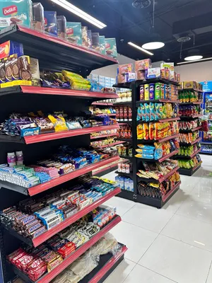 سوبرماركت السلة الفاخرة الشارقة 60 متر