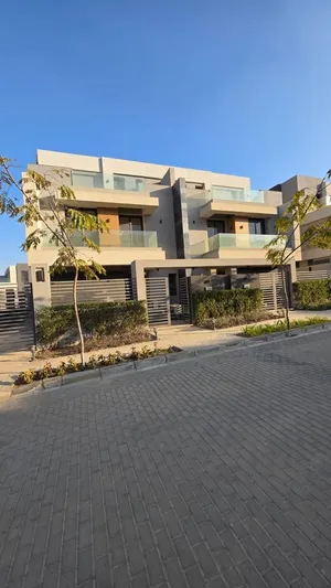 285 m2 3 Bedrooms Villa for Sale in Cairo Fifth Settlement
