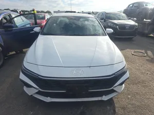 Used Hyundai Elantra in Amman