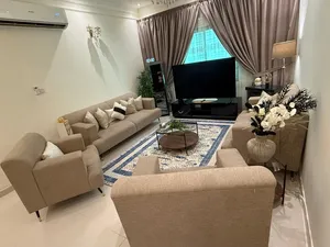 كنب صالة بحالة ممتازة