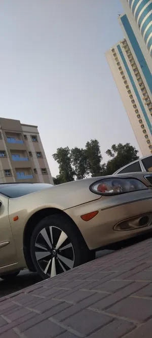 نيسان مكسيما