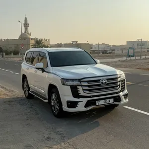 Used Toyota Land Cruiser in Dubai