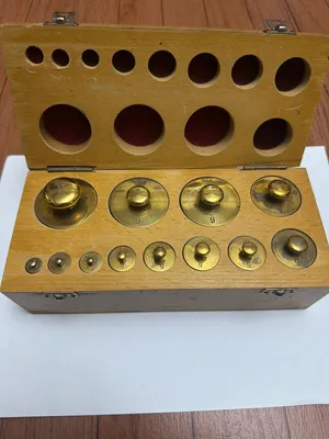 طقم وزنات نحاس صب اصليات