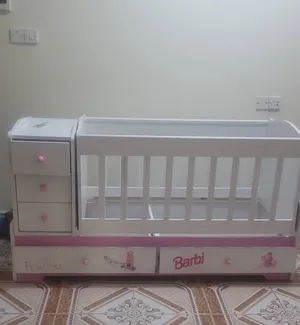 سرير اطفال جديد