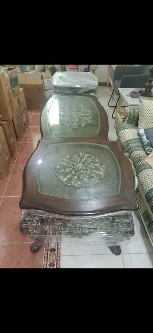 طاولات خشب