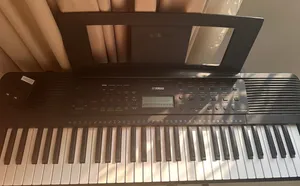 Piano Yamaha PSR-E283