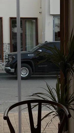 Used GMC Sierra in Fujairah