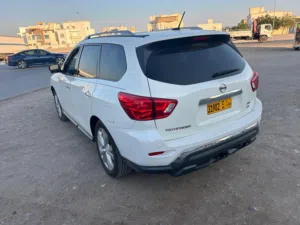Used Nissan Pathfinder in Muscat