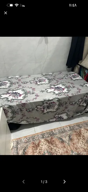 سرير مفرد مستخدم