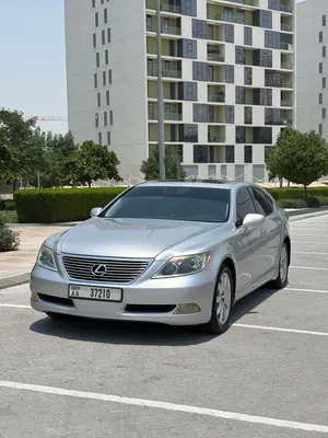 Lexus LS460 2008 Buy and Drive