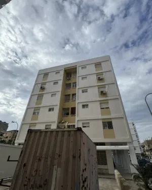 شقة للإيجار ف 7000 رويسات