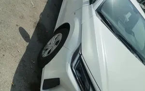 Yaris s/d 1.5 Prime with new car player and front/ reverse camera, primer glass tinted