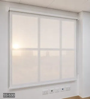 ستائر رول عازلة للحرارة وأشعة الشمس جودة عالية وتصميم عصري Blackout Roller Blinds Heat & Sun Pr