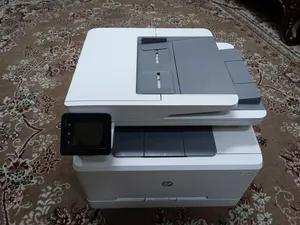 طابعة ها بيضاء