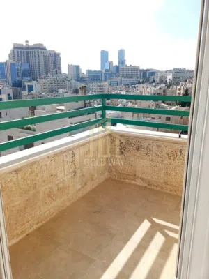 شقة مميزة للبيع في جبل عمان طابق ثالث 198م / ref 1299