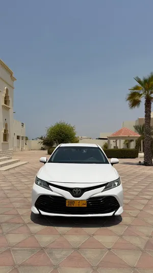 تويوتا كامري le 2018 للبيع