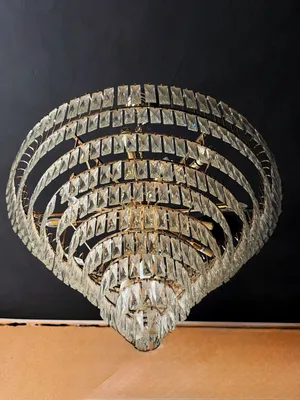 Crystal Chandelier.    ثريا كریستال