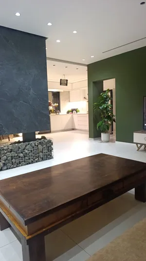 160 m2 3 Bedrooms Townhouse for Sale in Hebron Dura