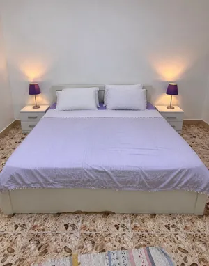 White king size bedroom set with brand new mattress
