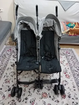 عربانة اطفال تؤام
