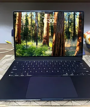 M4 air  256 16 Like new  استخدمته قليل جدا واتشحت قليل جدا