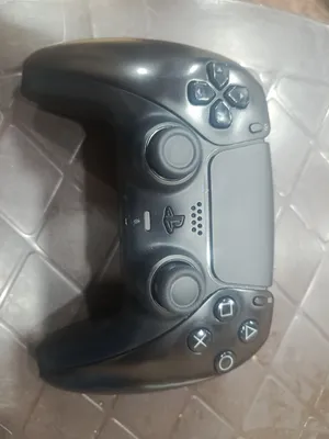 يد تحكم ps5 للبيع بسعر 28 دينار