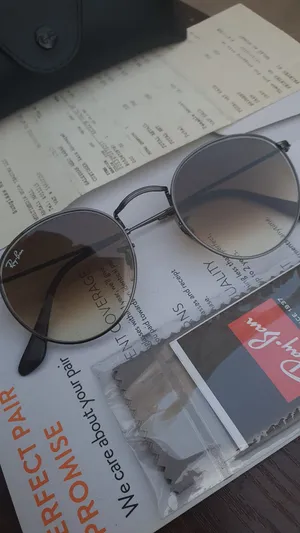 للبيع نظارة شمسية ريبان Ray-Ban أصلية