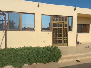 بيت مستقل 150م2 مع دونم ودار إضافية للبيع – الغدير الأخضر / المفرق