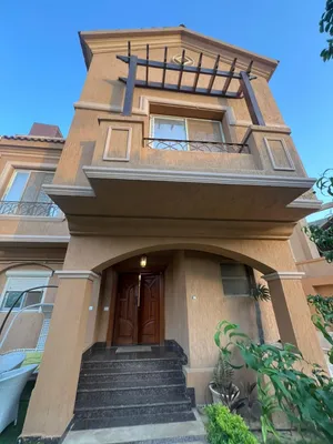 390 m2 More than 6 bedrooms Villa for Sale in Cairo New Cairo