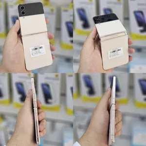 عرض خاص:Samsung Z flip 4 512gb هواتف نظيفة جدا بحالة الوكالة و بأقل سعر لا يفوتك