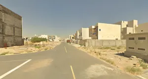 أرض للبيع في الزاهية عجمان – 280م شارع + وسكه – تملك حر