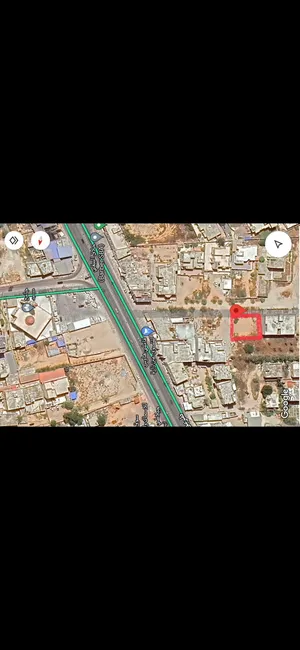 عدد 2 أراضي 300م2 بجانب صالة الهناء سابقا وسوق استبرق لمواد التنظيف على الرئيسي عين زارة
