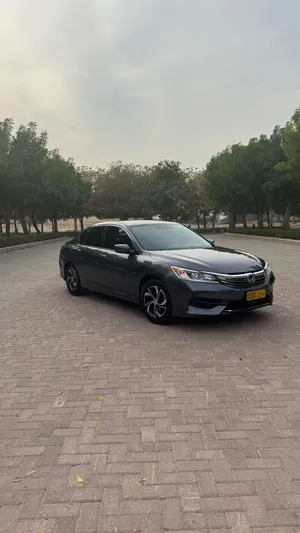 للبيع اكورد 17 lx نظيف