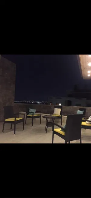 شقه مفروشه في ضاحيه الرشيد طابق رابع مع ترس مطل