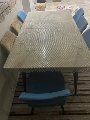 طاولة الطعام