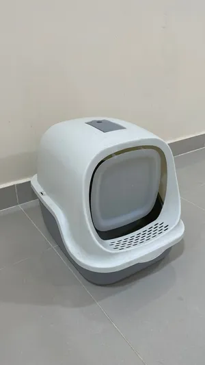 Cat litter box