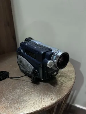 مستخدمه استخدام خفيف مرتين ثلاث بس حالتها جداً ممتازه ونظيفه  Sony DCR-TRV140E Digital8